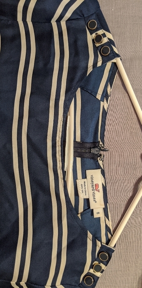 Vineyard Vines stripper ruffled blouse - Picture 3 of 3